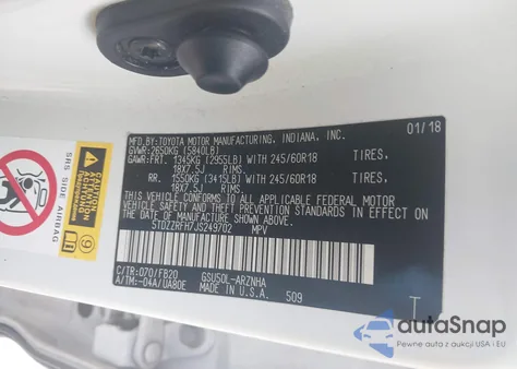 2018 Toyota Highlander Le from USA, damaged, VIN 5TDZZRFH7JS249702